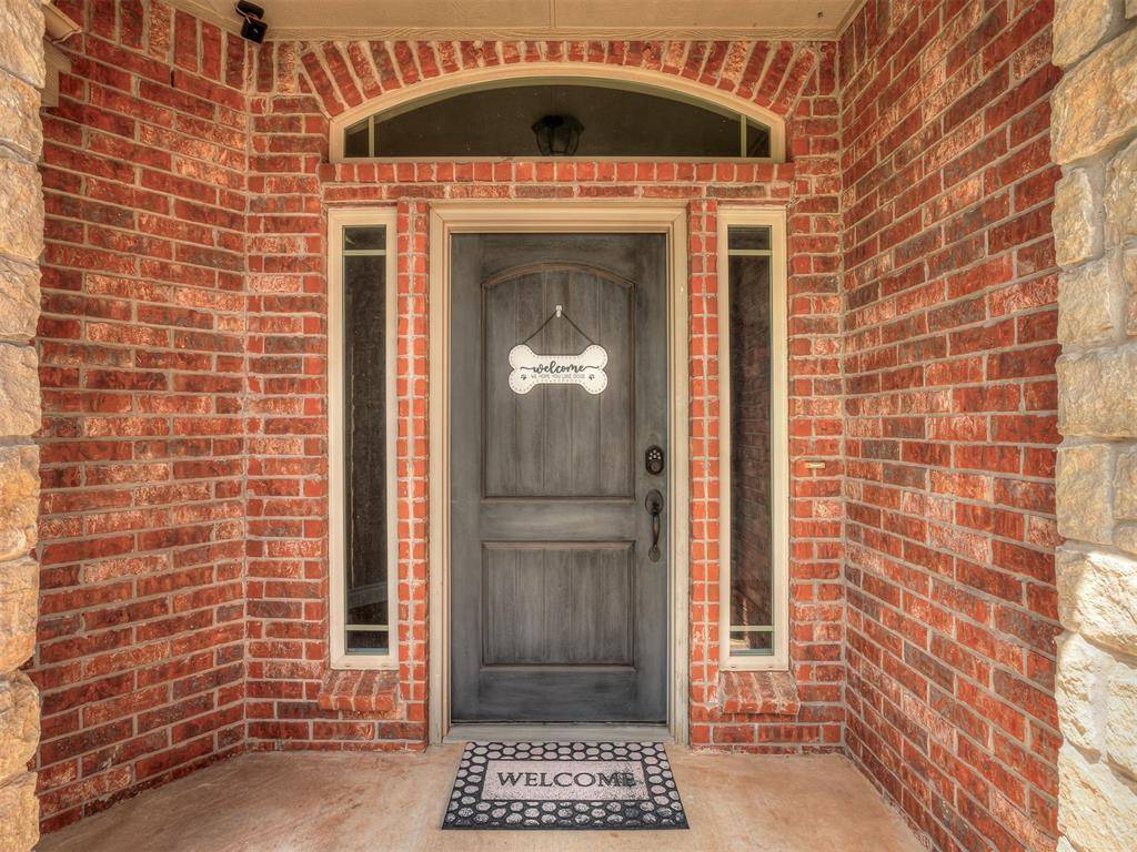 11613 SW 18th ST, Yukon, OK 73099