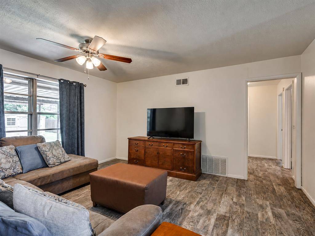 1205 SW 55th ST, Oklahoma City, OK 73109