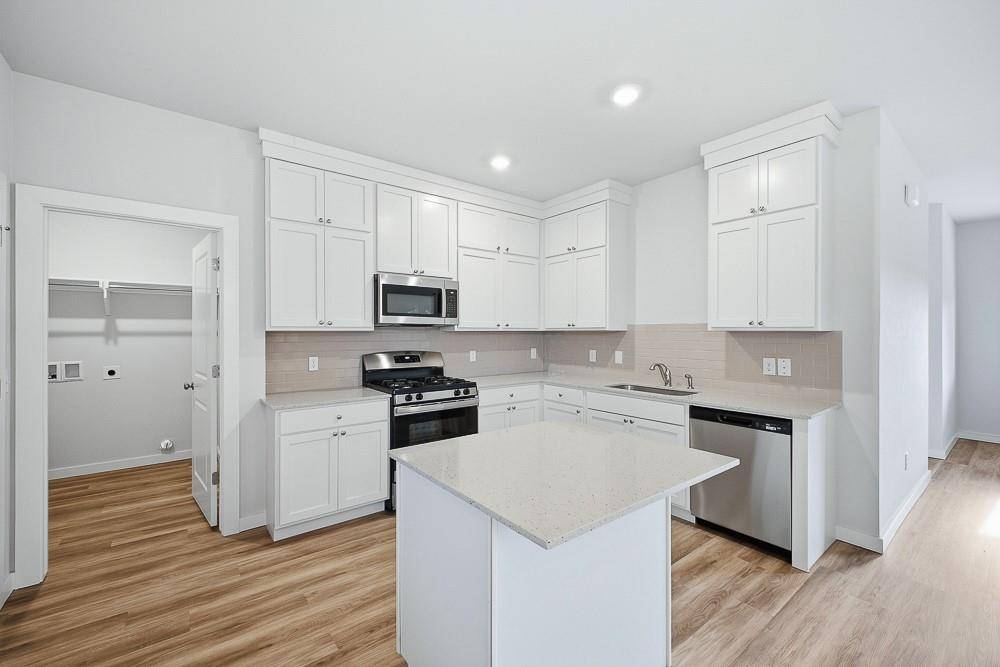 11473 Ward RD, Edmond, OK 73044