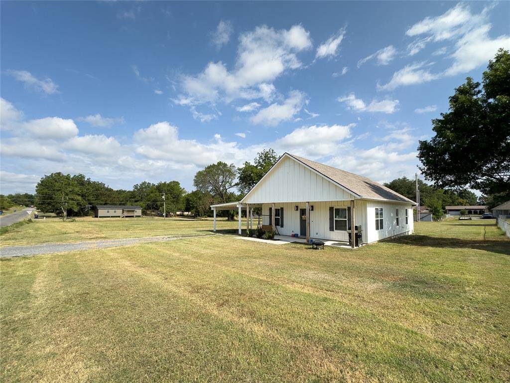 609 Kali Inla AVE, Hartshorne, OK 74547