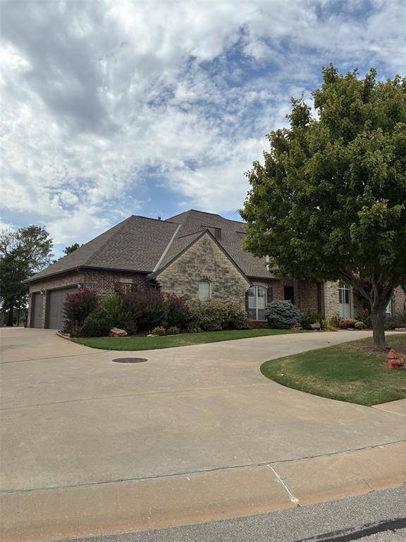 10209 Timber Valley DR, Oklahoma City, OK 73151