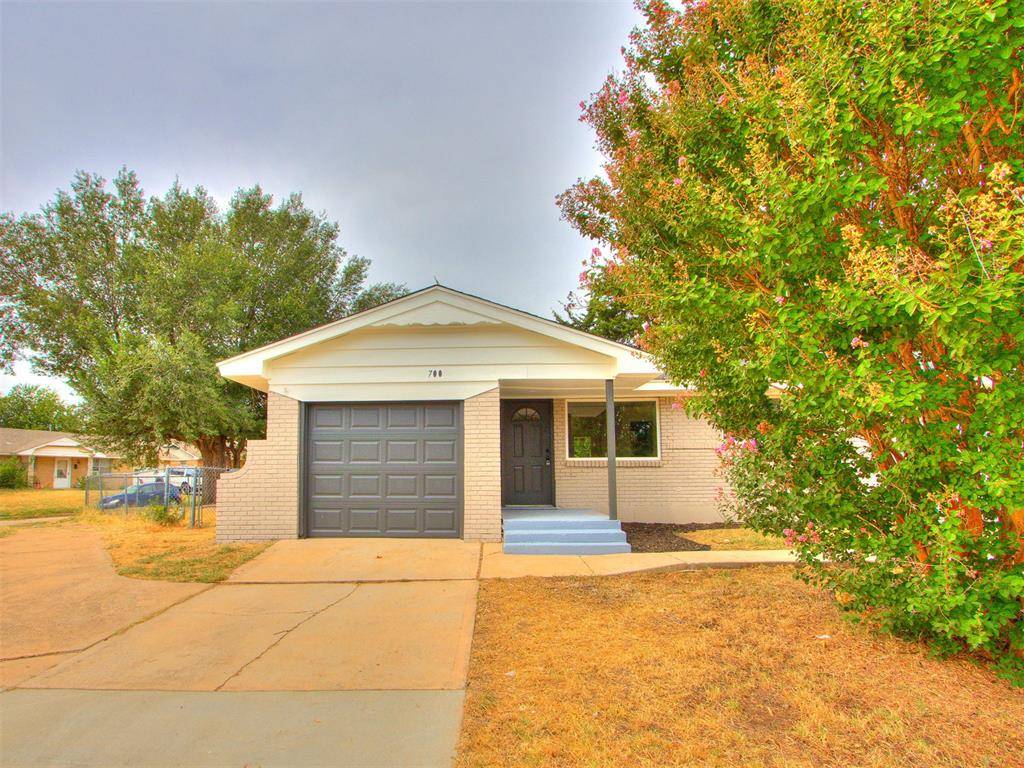 700 Butler ST, Moore, OK 73160