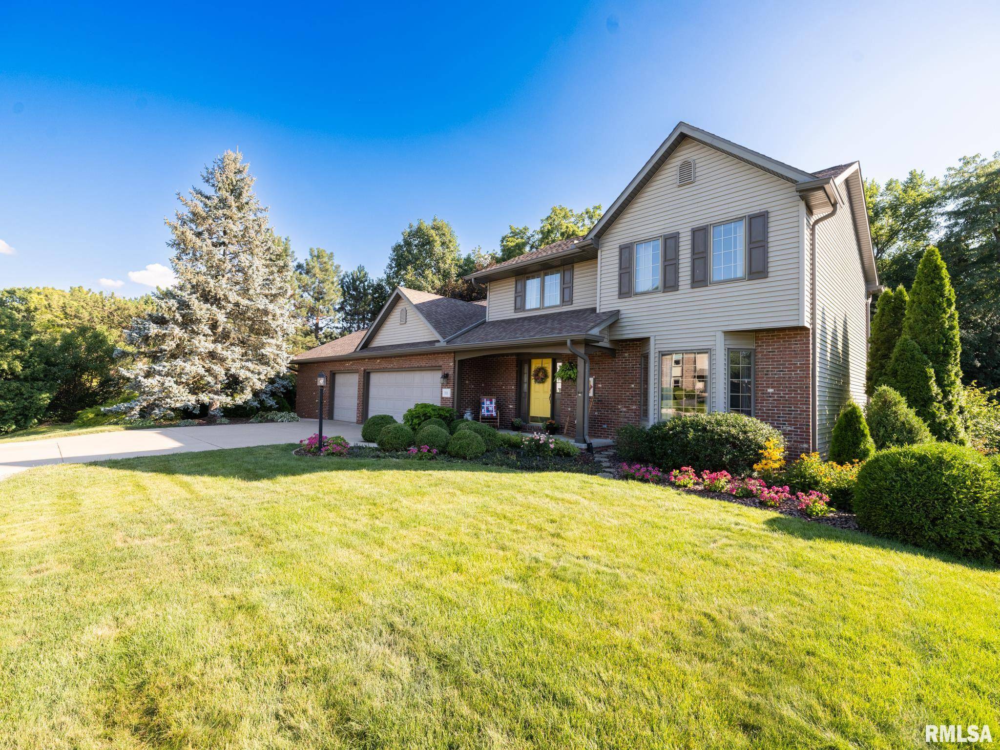 708 BAYSIDE CIR, Germantown Hills, IL 61548