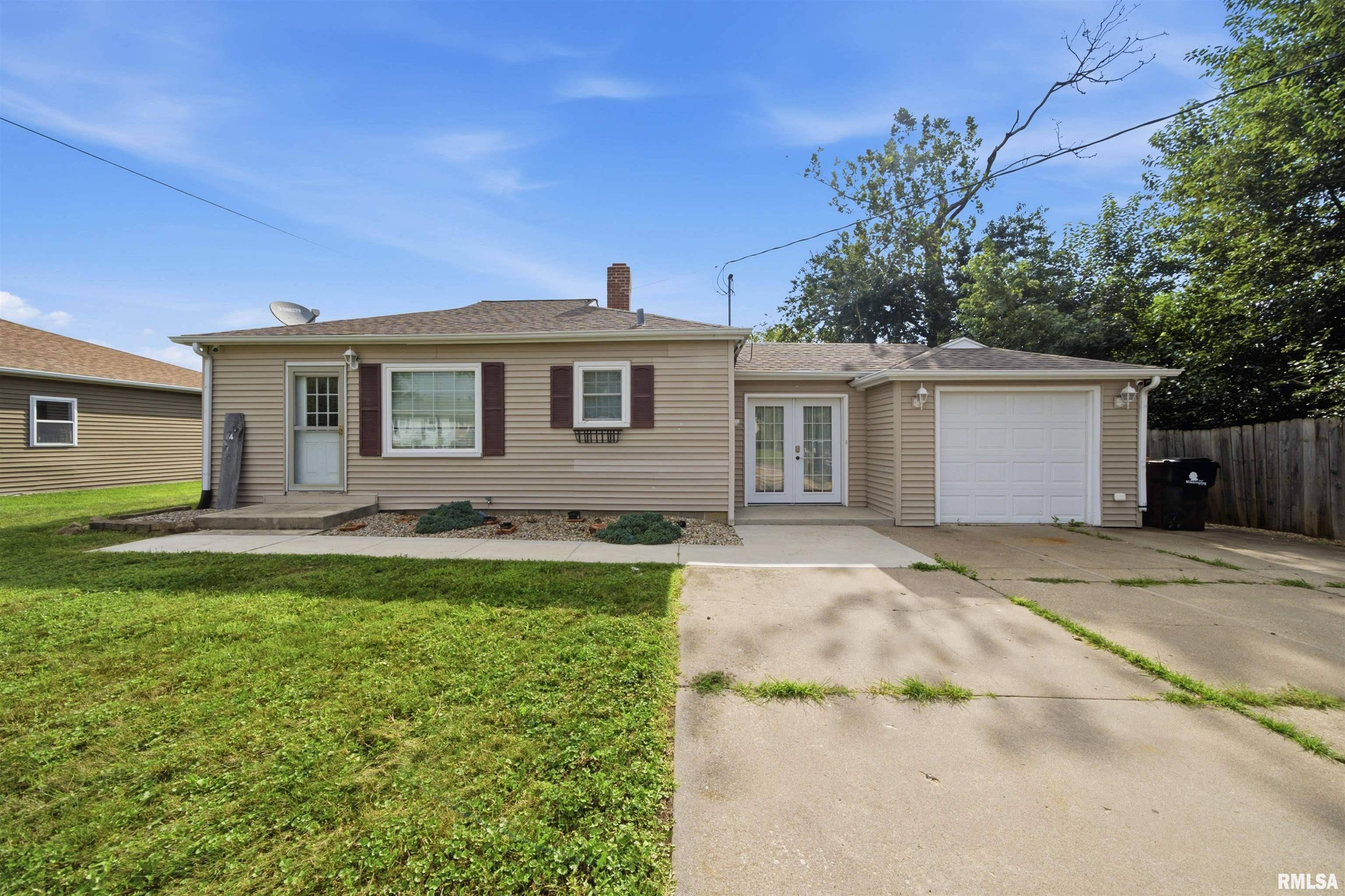 105 STERLING ST, Washington, IL 61571