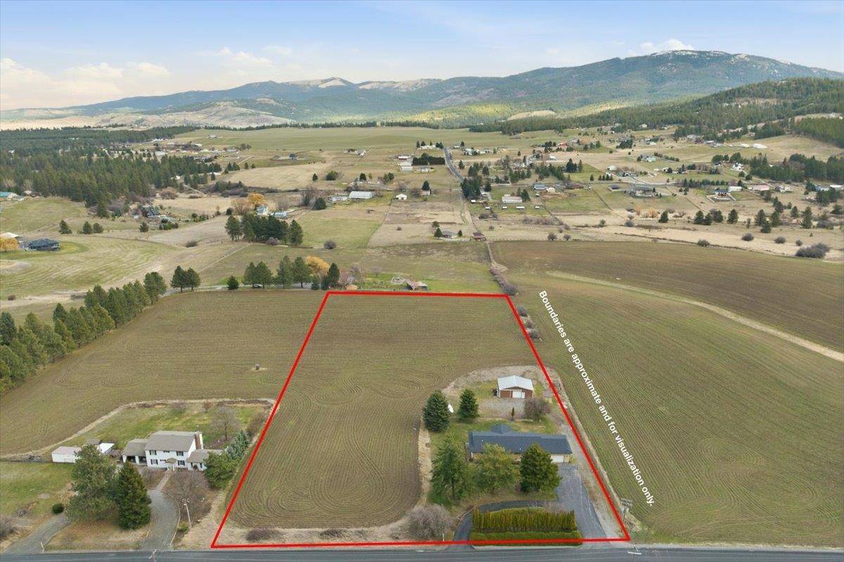5621 S Conklin Rd, Greenacres, WA 99016