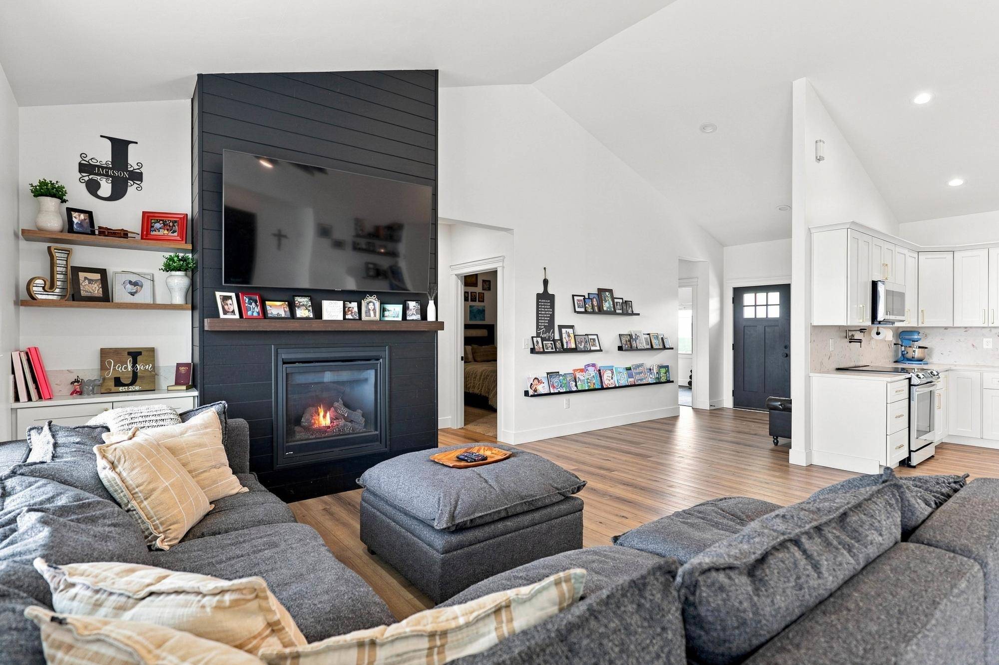 530 E Summit Ave, Reardan, WA 99029