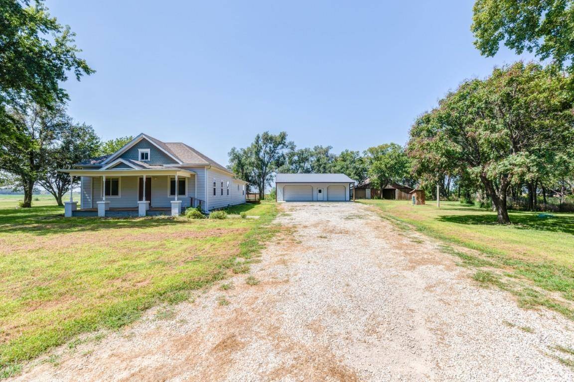 1905 Deer Rd., Abilene, KS 67410