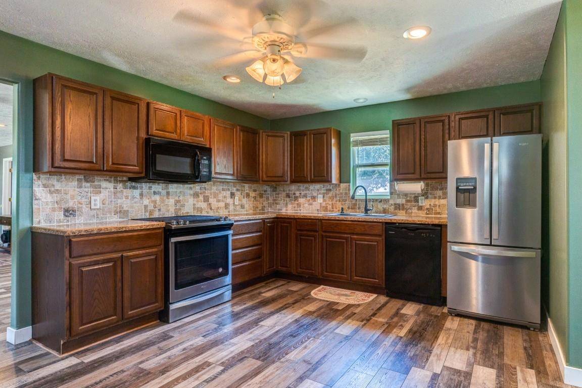 1905 Deer Rd., Abilene, KS 67410