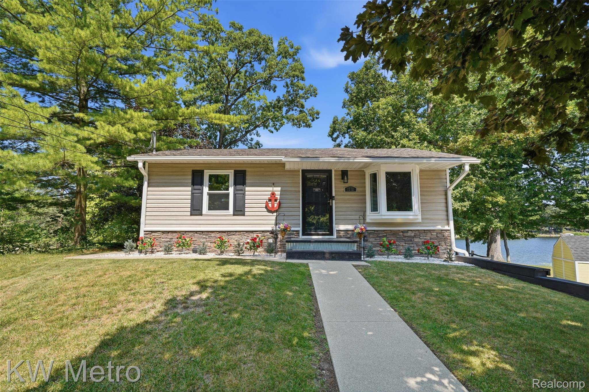 1772 Clark Lake RD, Brighton Township, MI 48114