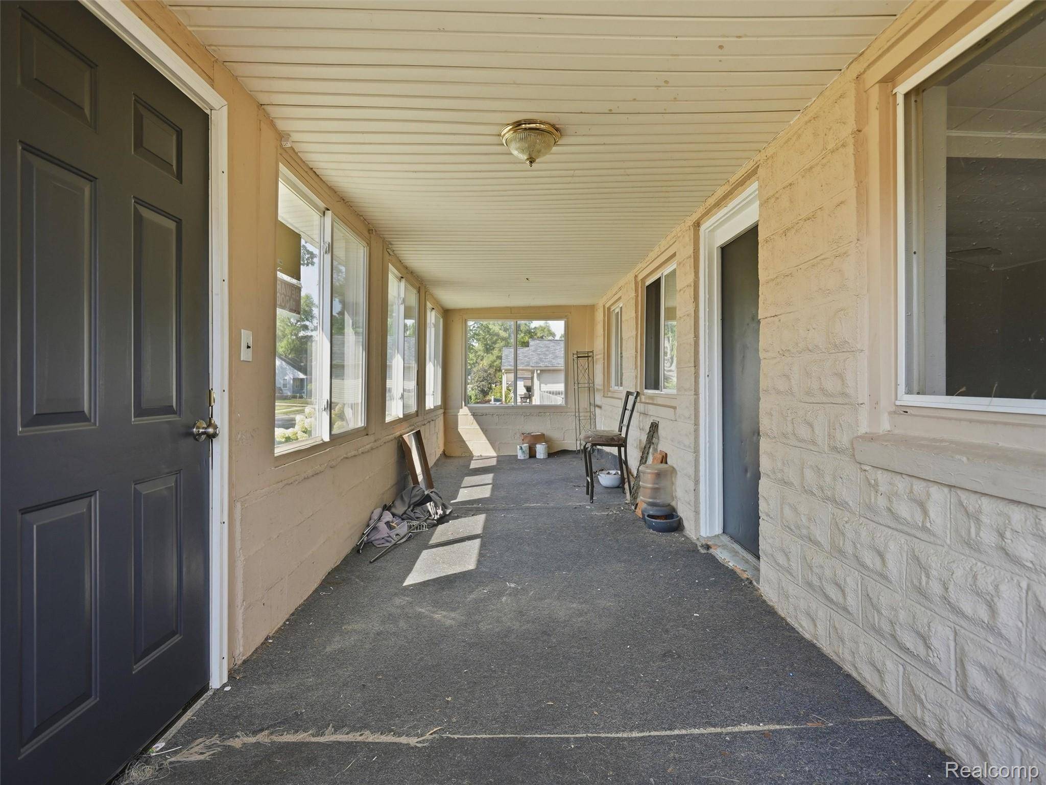30 W Granet AVE, Hazel Park, MI 48030