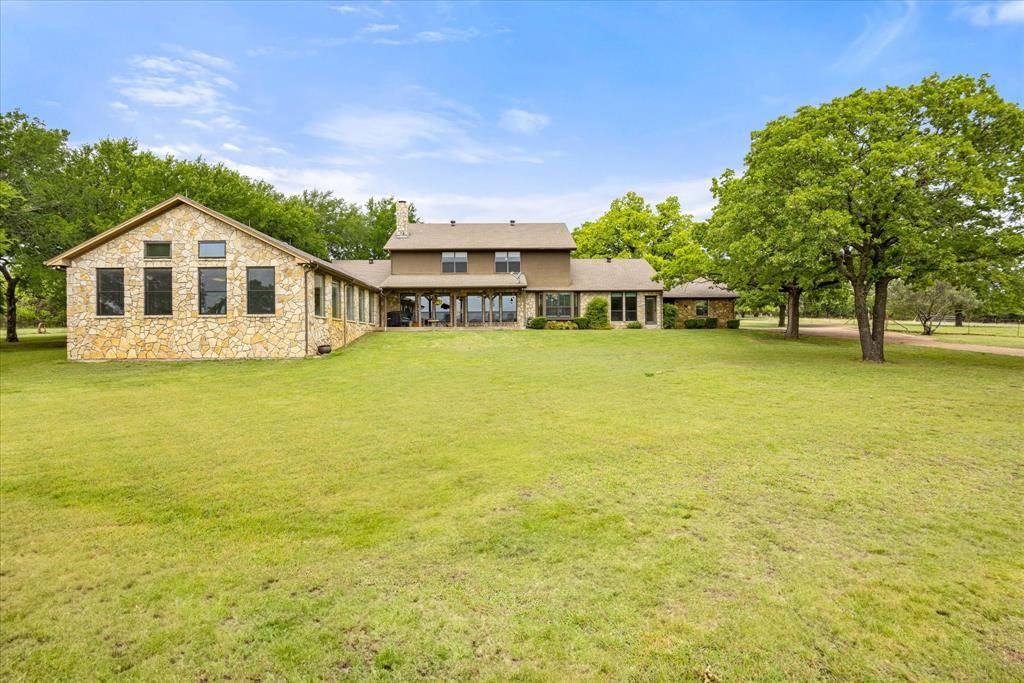 3165 Fm 51, Bluff Dale, TX 76043