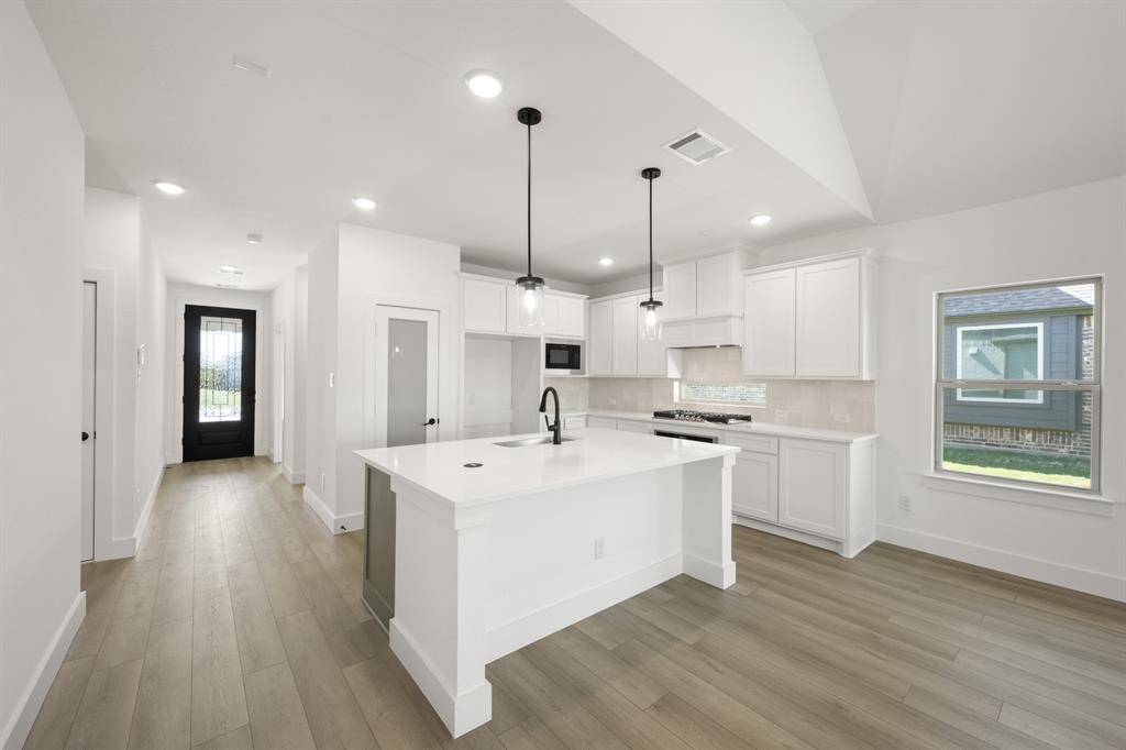 3549 Ironwood Street, Midlothian, TX 76065
