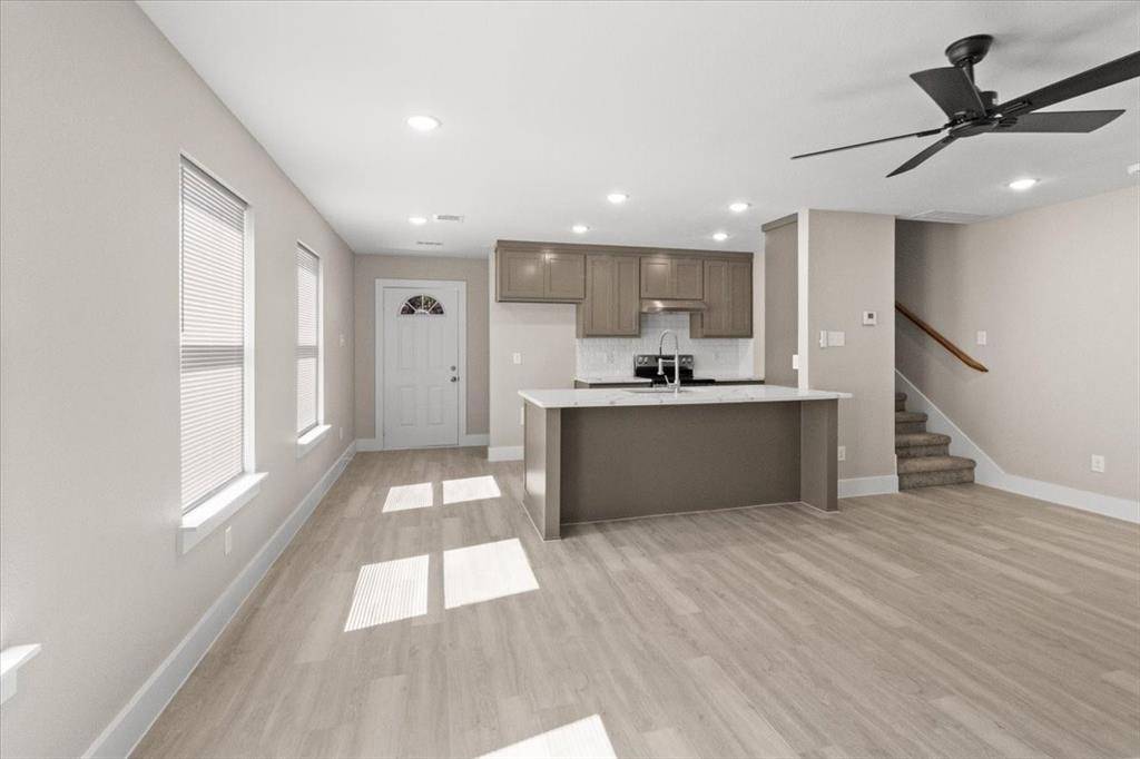 2644 Hutchinson Street, Fort Worth, TX 76106