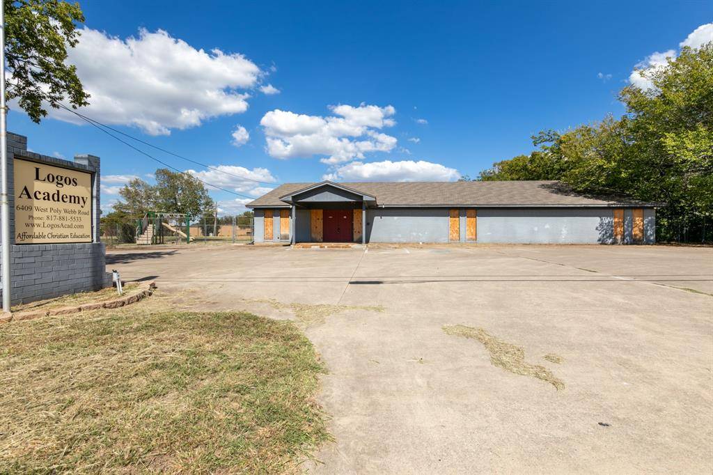 6409 W Poly Webb Road, Arlington, TX 76016