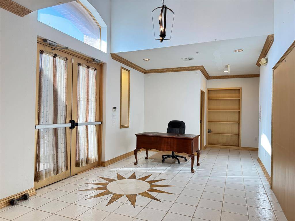 5208 Village Creek Drive #B, Plano, TX 75093