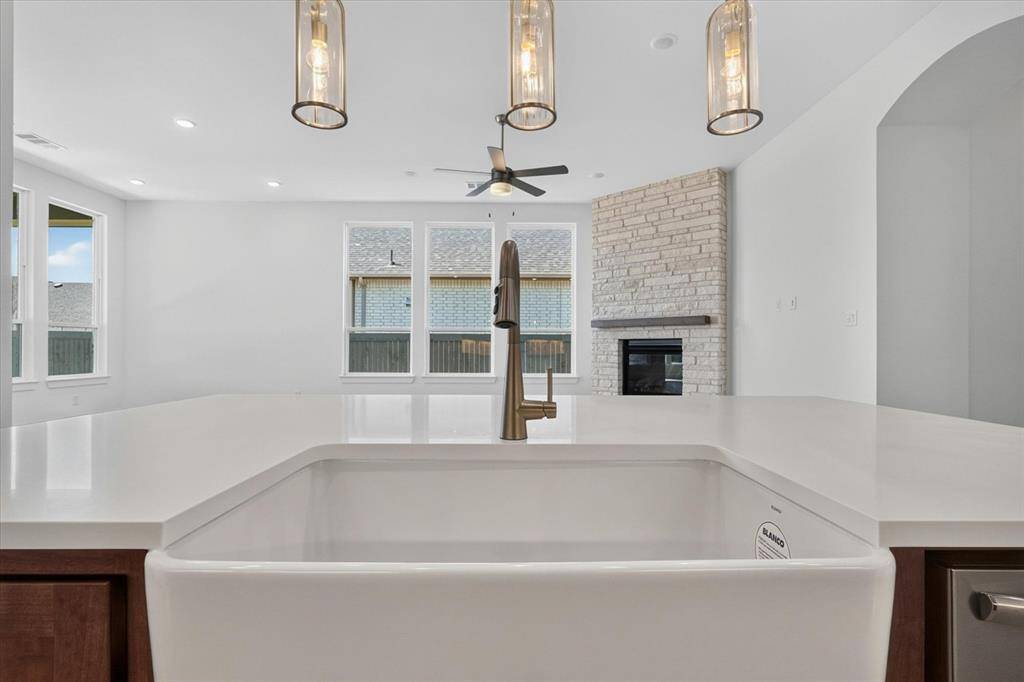 3768 Bermuda Grass Way, Midlothian, TX 76084