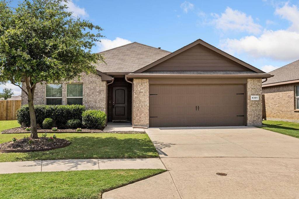 6301 Seagull Lane, Fort Worth, TX 76179