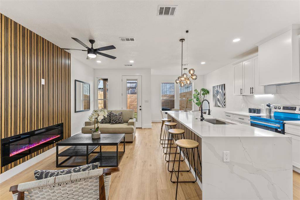 3524 Spring Avenue, Dallas, TX 75210