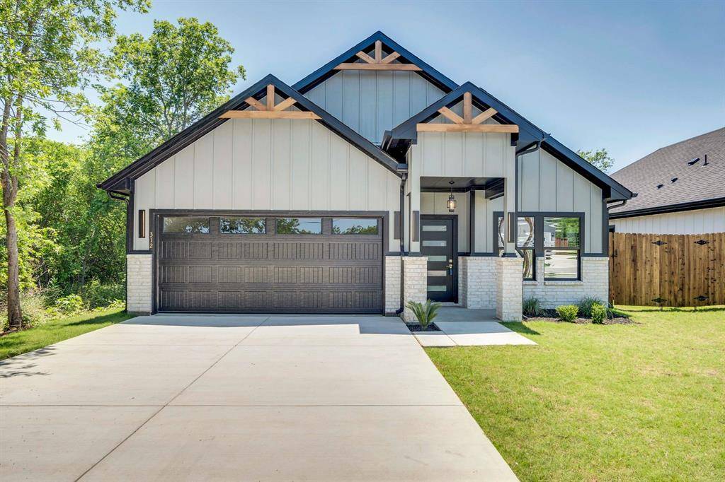 312 Matthew Street, Hillsboro, TX 76645
