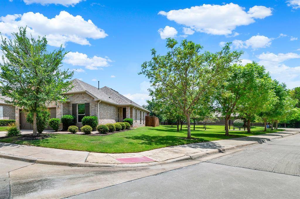7411 FAWNBROOK Lane, Frisco, TX 75034