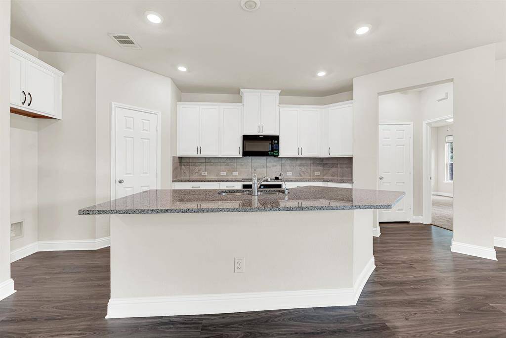 7411 FAWNBROOK Lane, Frisco, TX 75034