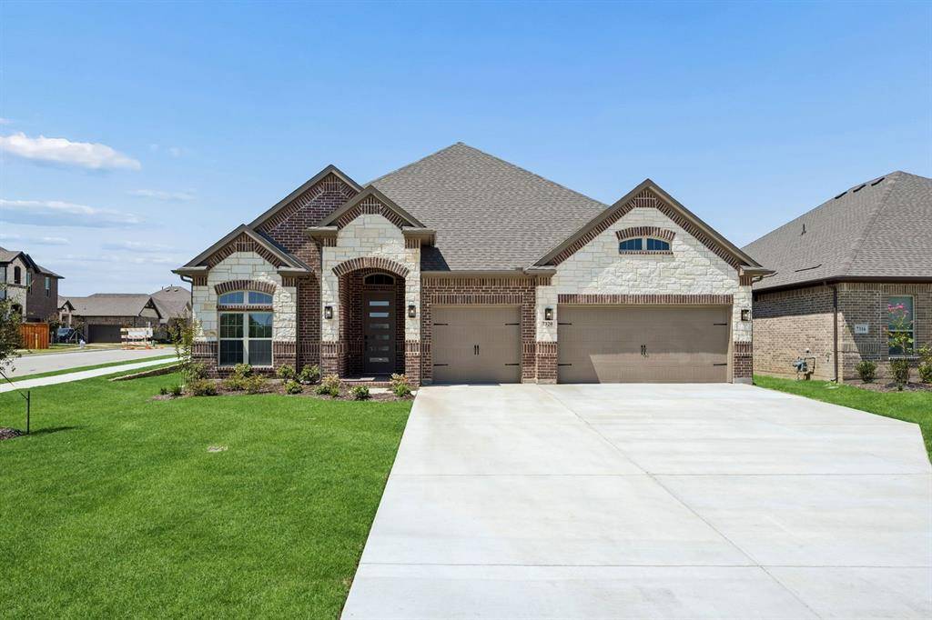 7320 Theodore Drive, Arlington, TX 76002