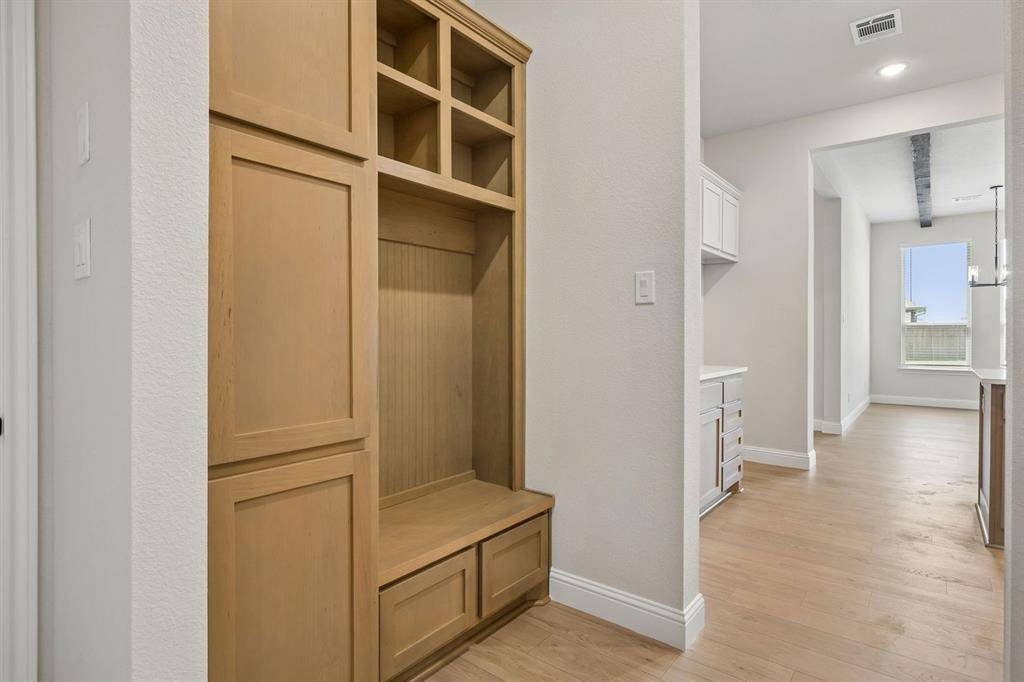 7320 Theodore Drive, Arlington, TX 76002
