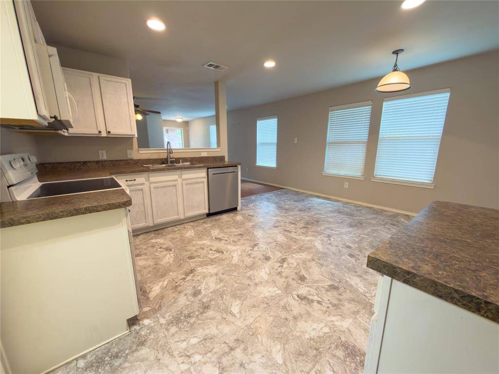 517 Blue Sage Drive, Fate, TX 75087