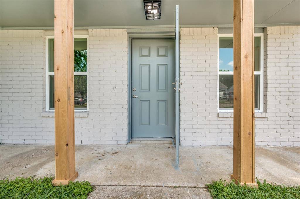 1221 Hilburn Court, Irving, TX 75060