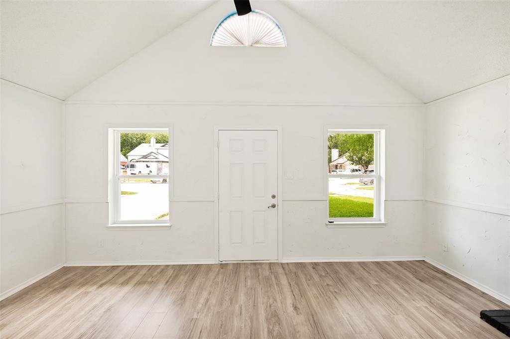 1221 Hilburn Court, Irving, TX 75060