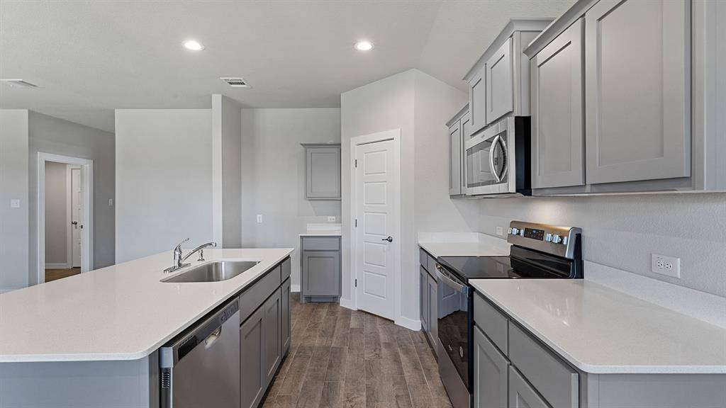 2809 HAWK Drive, Denton, TX 76205