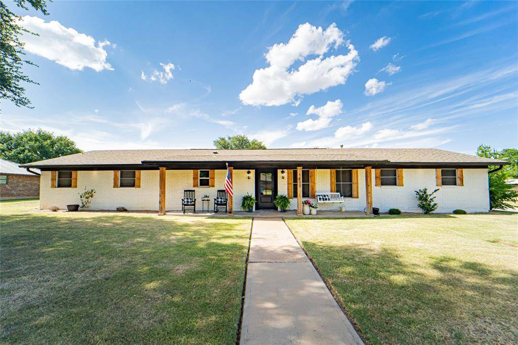 1400 Sycamore Street, Breckenridge, TX 76424