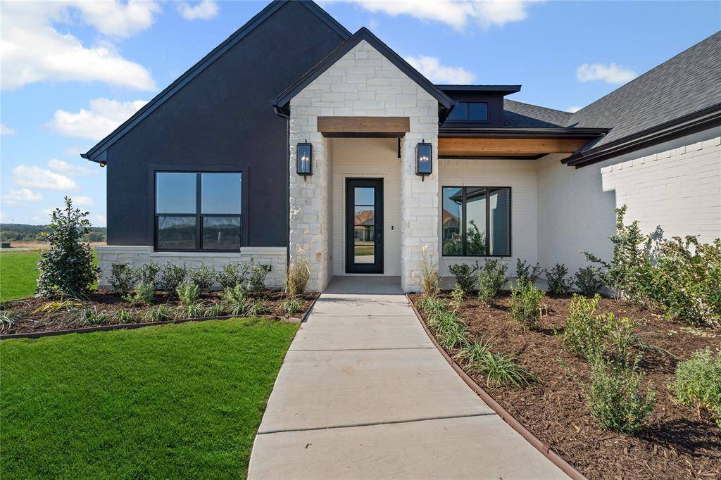 12801 Torello Court, Godley, TX 76044