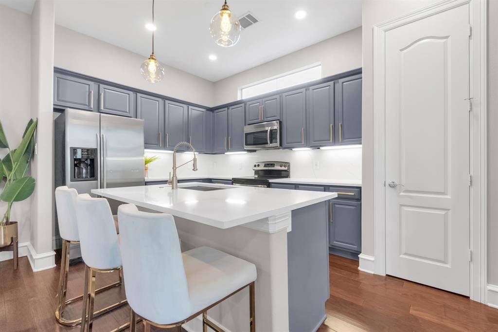 2100 N Fitzhugh Avenue #K, Dallas, TX 75204
