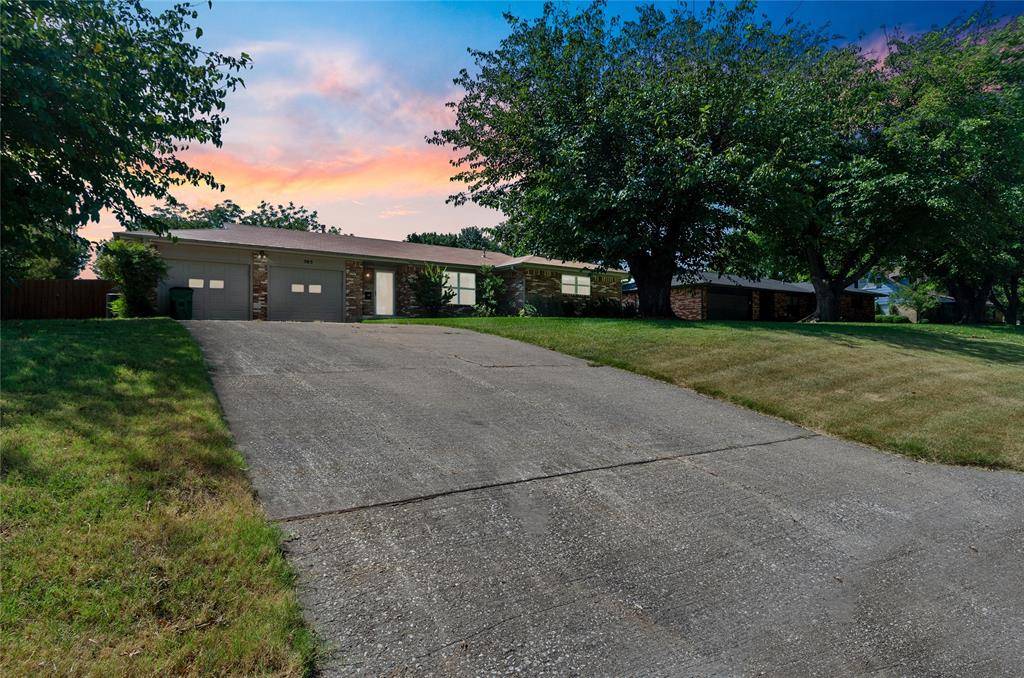 505 Galia Street, Bowie, TX 76230