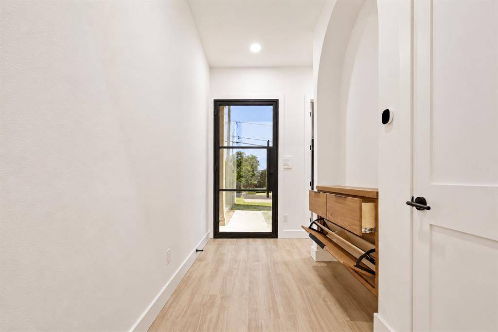 326 Avenue F, Dallas, TX 75203