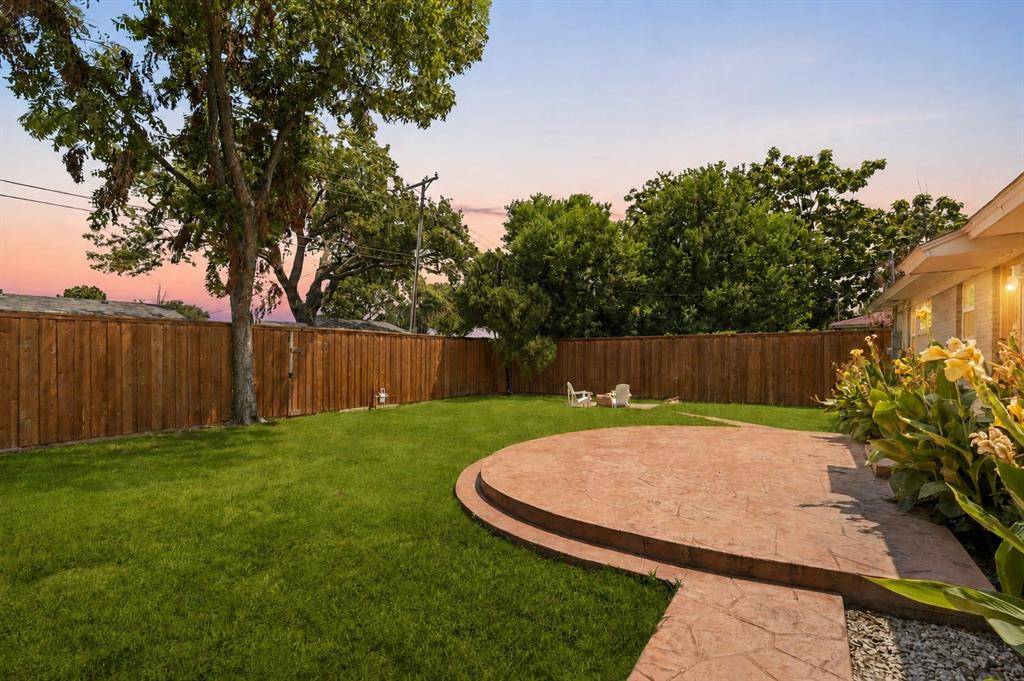 519 Royal Crest Drive, Richardson, TX 75081