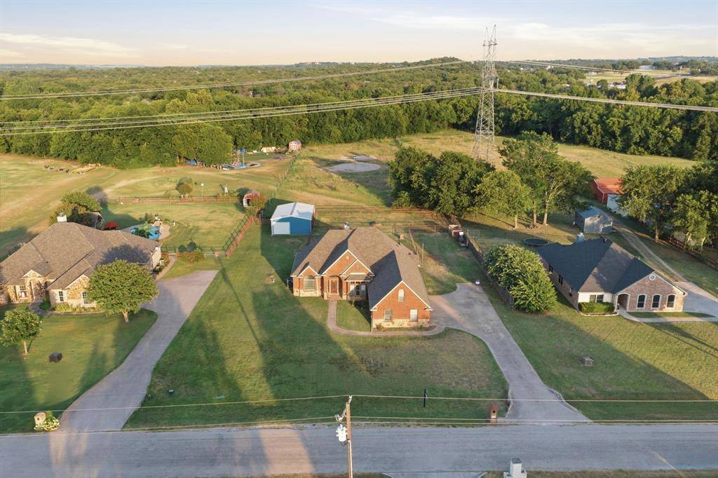 148 Fossil Rock Drive, Azle, TX 76020