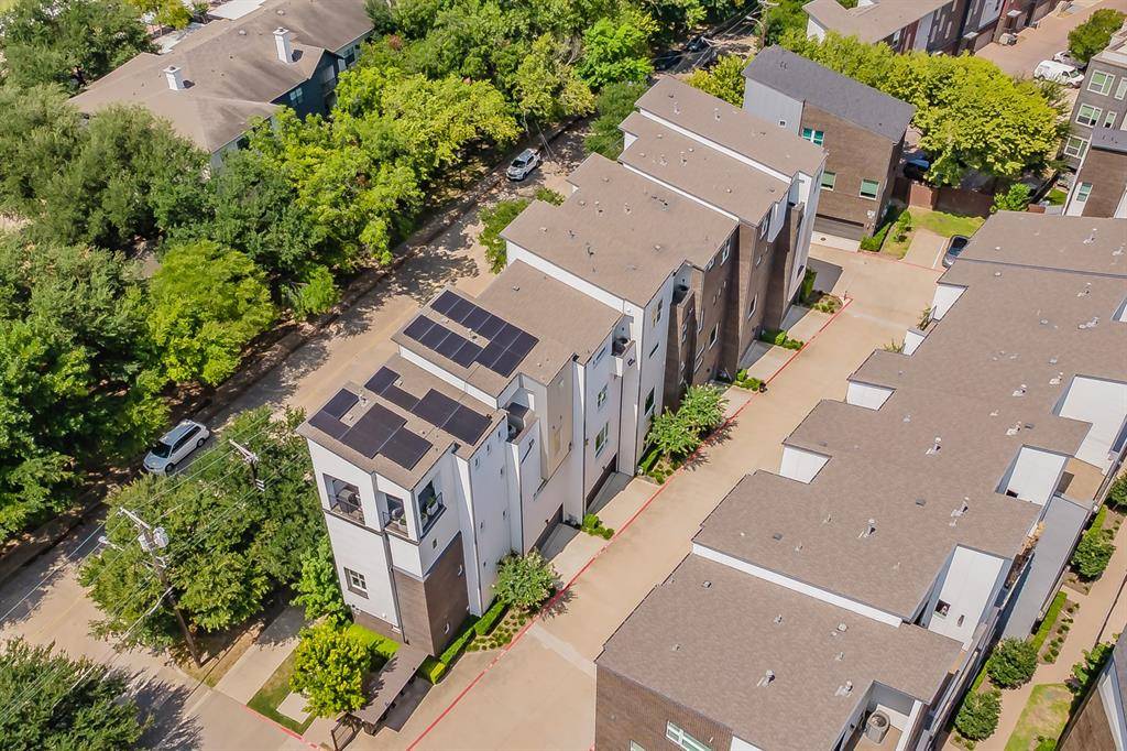 381 E Greenbriar Lane #804, Dallas, TX 75203