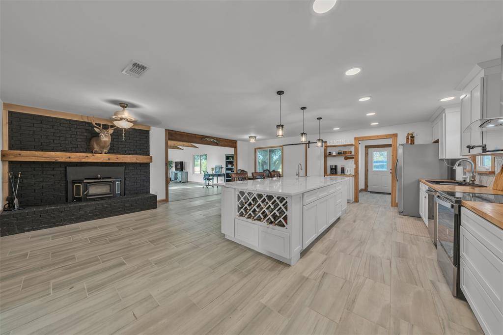 4080 Pleasant Valley Road, Mineral Wells, TX 76067