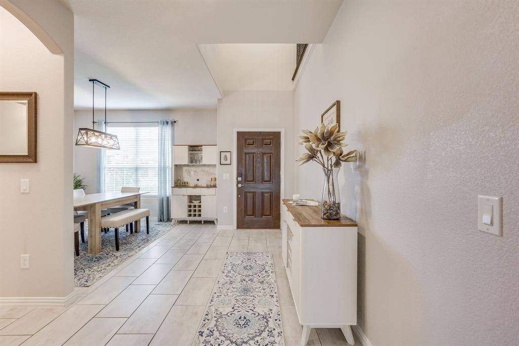 3508 Weyburn Drive, Mansfield, TX 76084