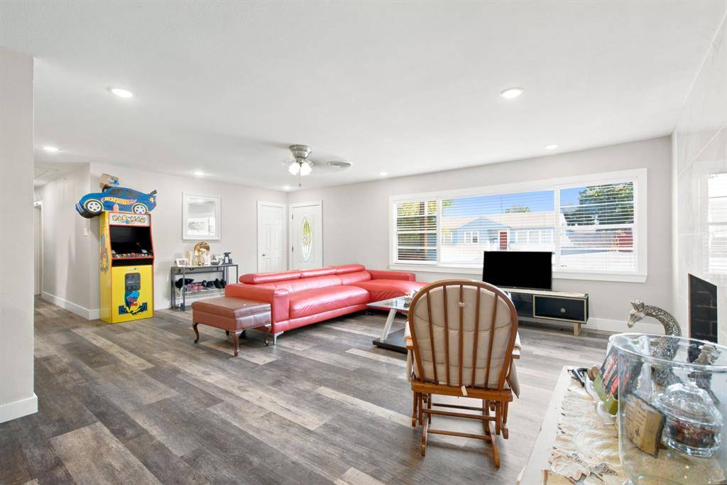 109 W 11th Street, Irving, TX 75060