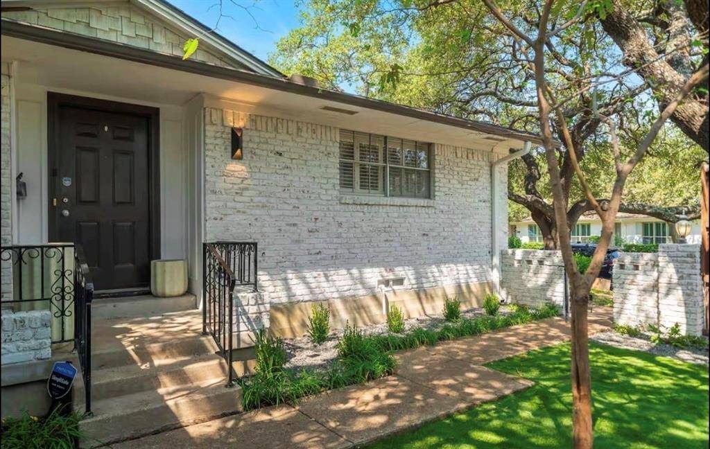 9003 Villa Park Circle, Dallas, TX 75225