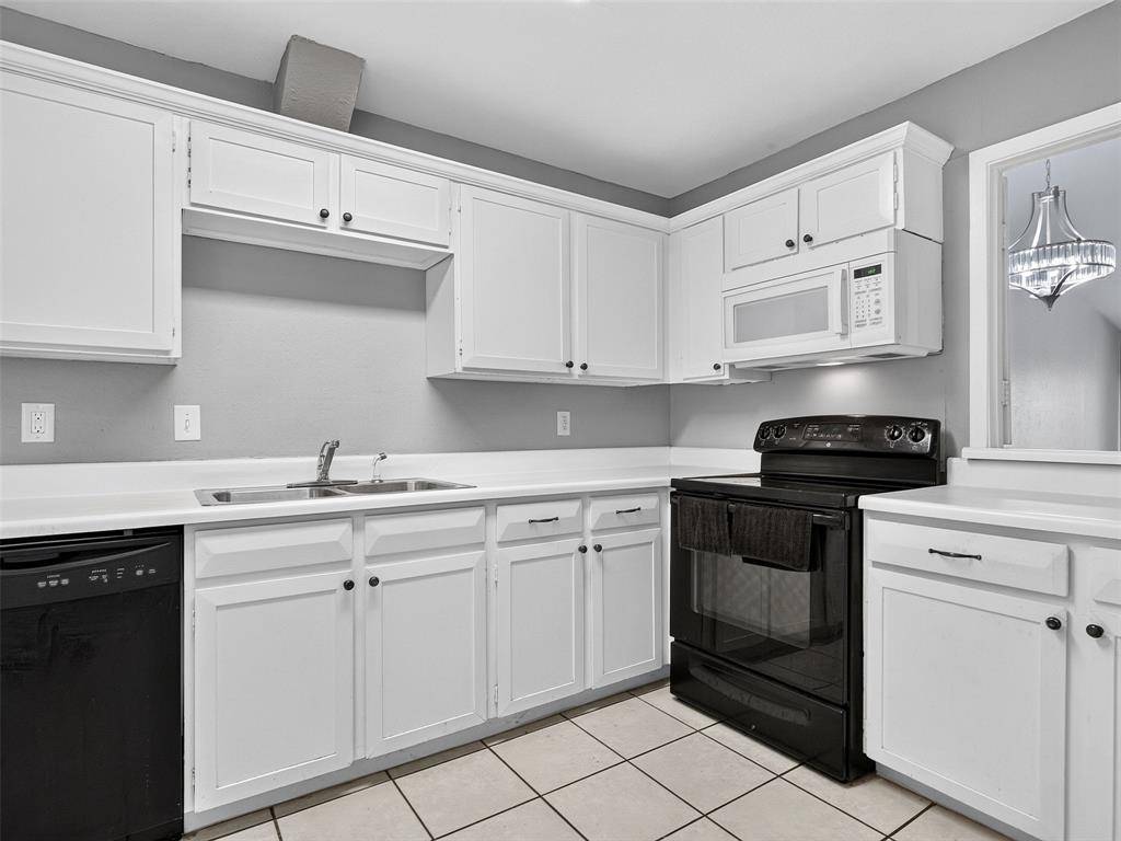 817 Pebble Beach Drive, Garland, TX 75043