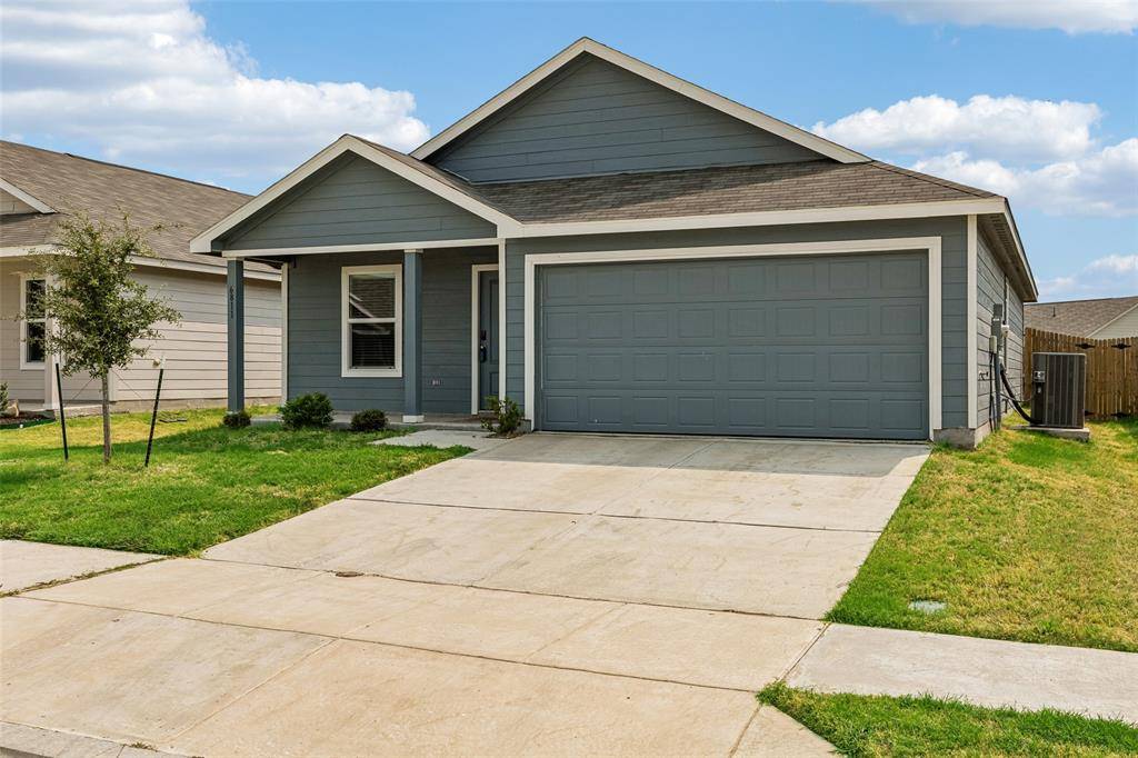 6811 Fairview Avenue, Princeton, TX 75407