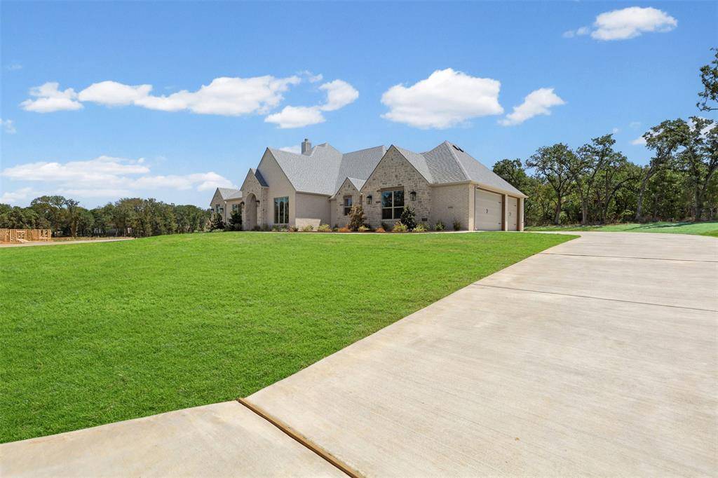 1656 Private Access 60200, Burleson, TX 76028