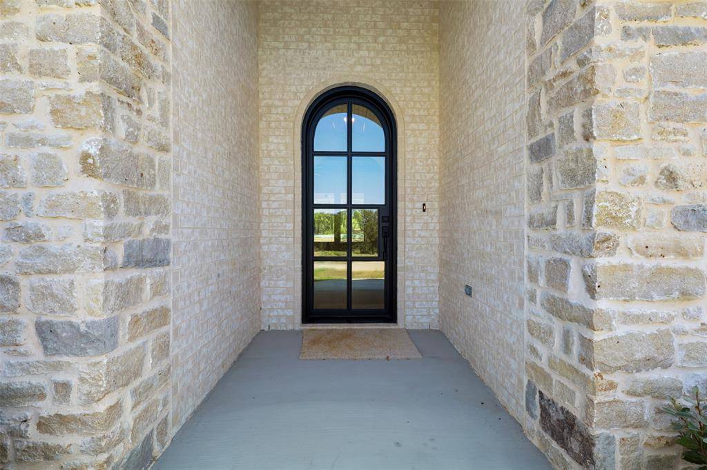 1656 Private Access 60200, Burleson, TX 76028