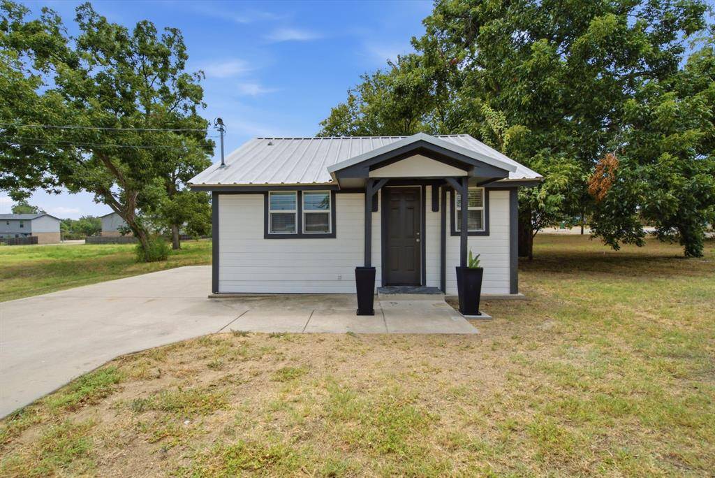 1380 Cage Street, Stephenville, TX 76401