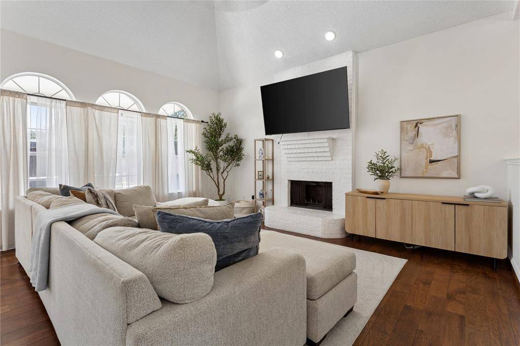 1650 Glenmore Drive, Lewisville, TX 75077