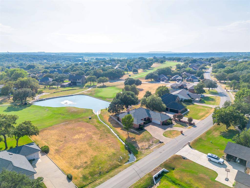 8810 Bellechase Road, Granbury, TX 76049